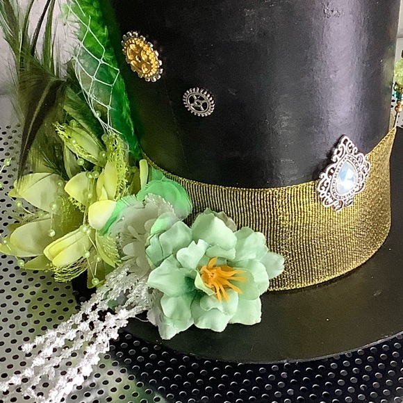 🍒 FEATHER HAT MINI TOP FLOWER GREEN FRINGE BEAD ST PATTY STEAMPUNK BLING BLACK - Picture 4 of 11
